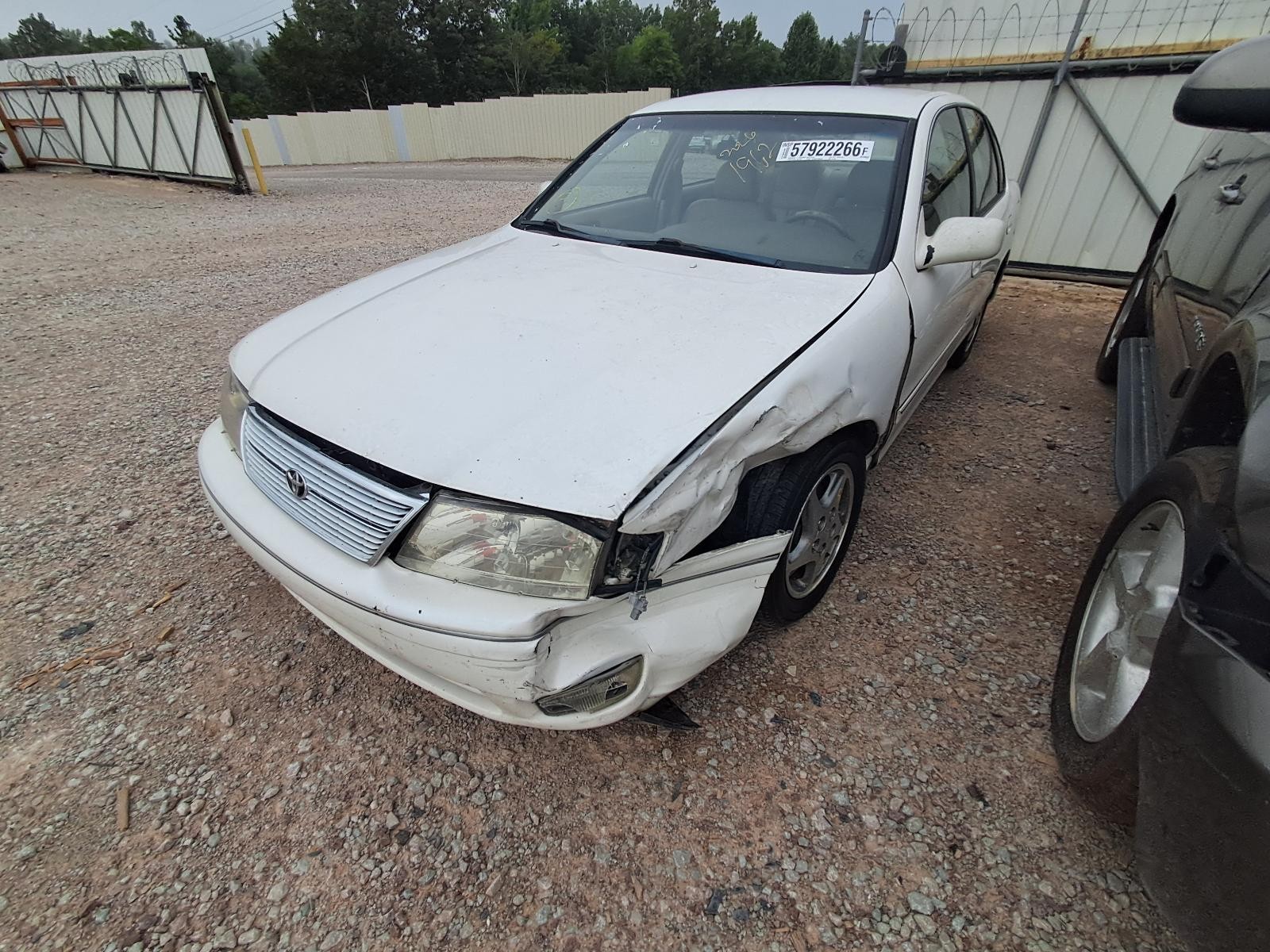 Used Automatic Transmission Assembly fits: 1998 Toyota Avalon AT floor shift Gra