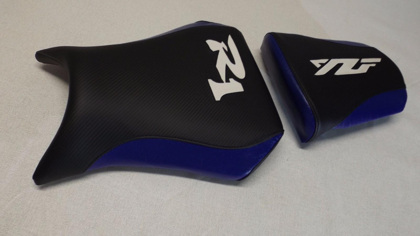 YAMAHA 2000 -2001  YZF R1 FRONT&REAR  SEAT COVERS black/ blue