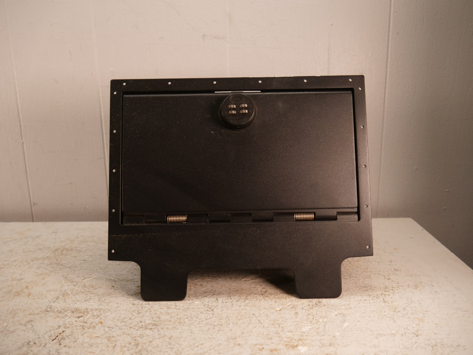 OEM GM 2019-2023 Silverado Sierra Center Console Lockable Storage Box 84081567