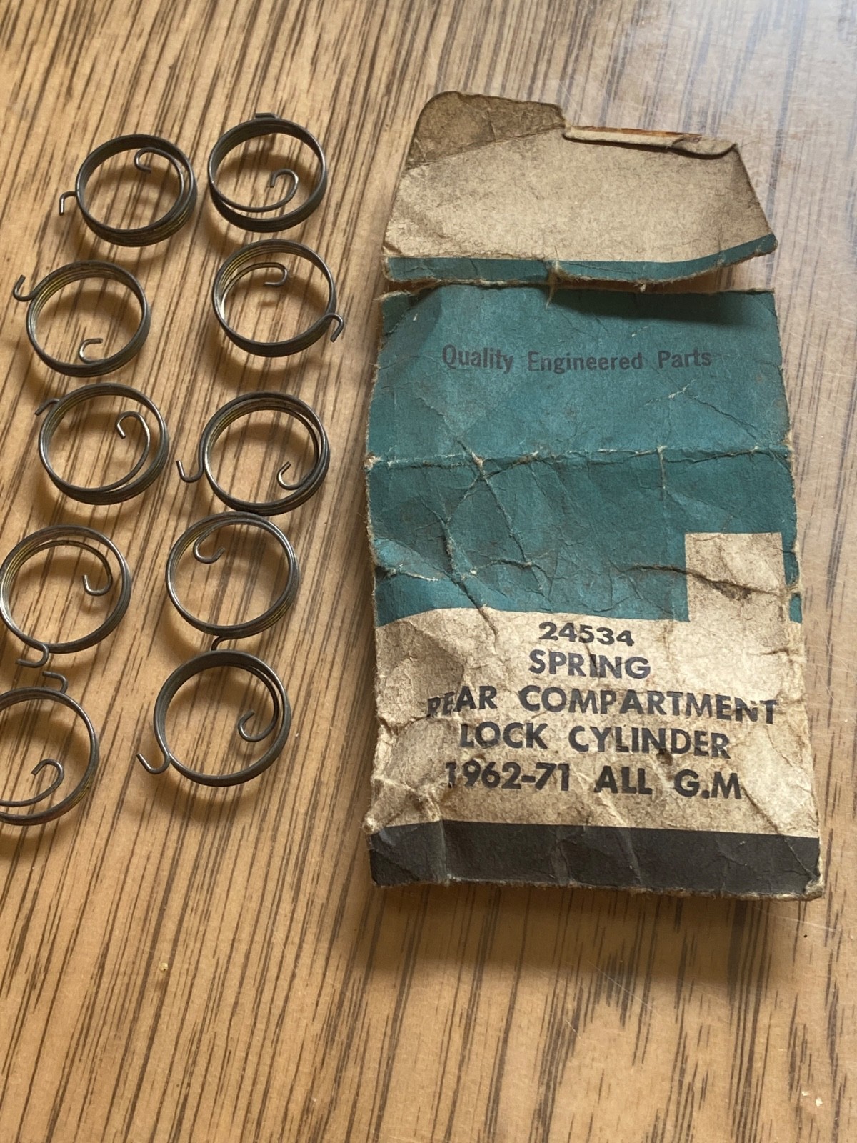 1962-71 G . M ALL 2 NOS 24534 Spring REAR COMPARTMENT LOCK CYLINDER 1962-71 G . M ALL 2 NOS 24534 Spring REAR COMPARTMENT LOCK CYLINDER