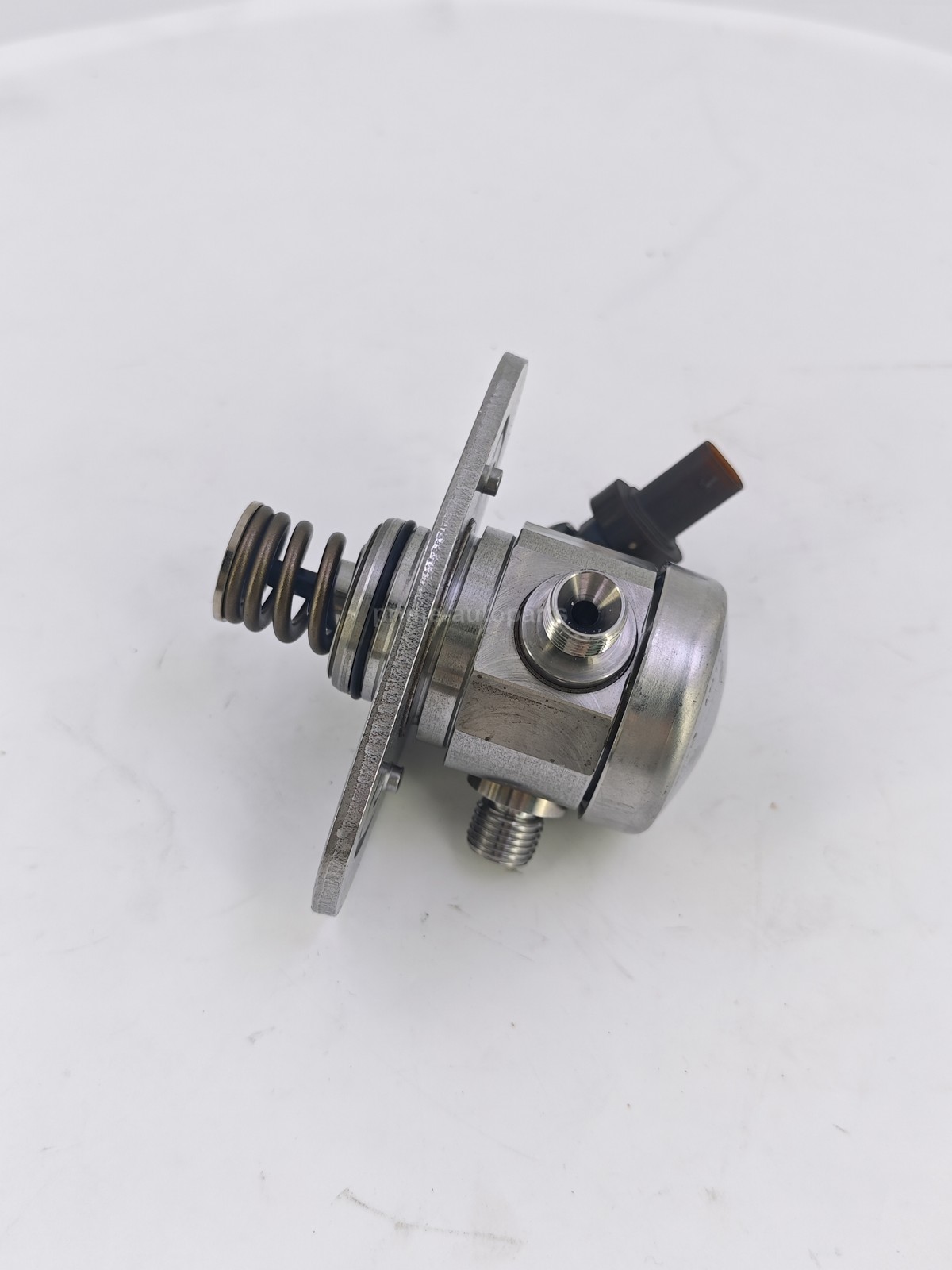 For 2018-2025 BMW M5 M8 Engine Motor High Pressure Fuel Pump Unit HDP6 HPFP F90