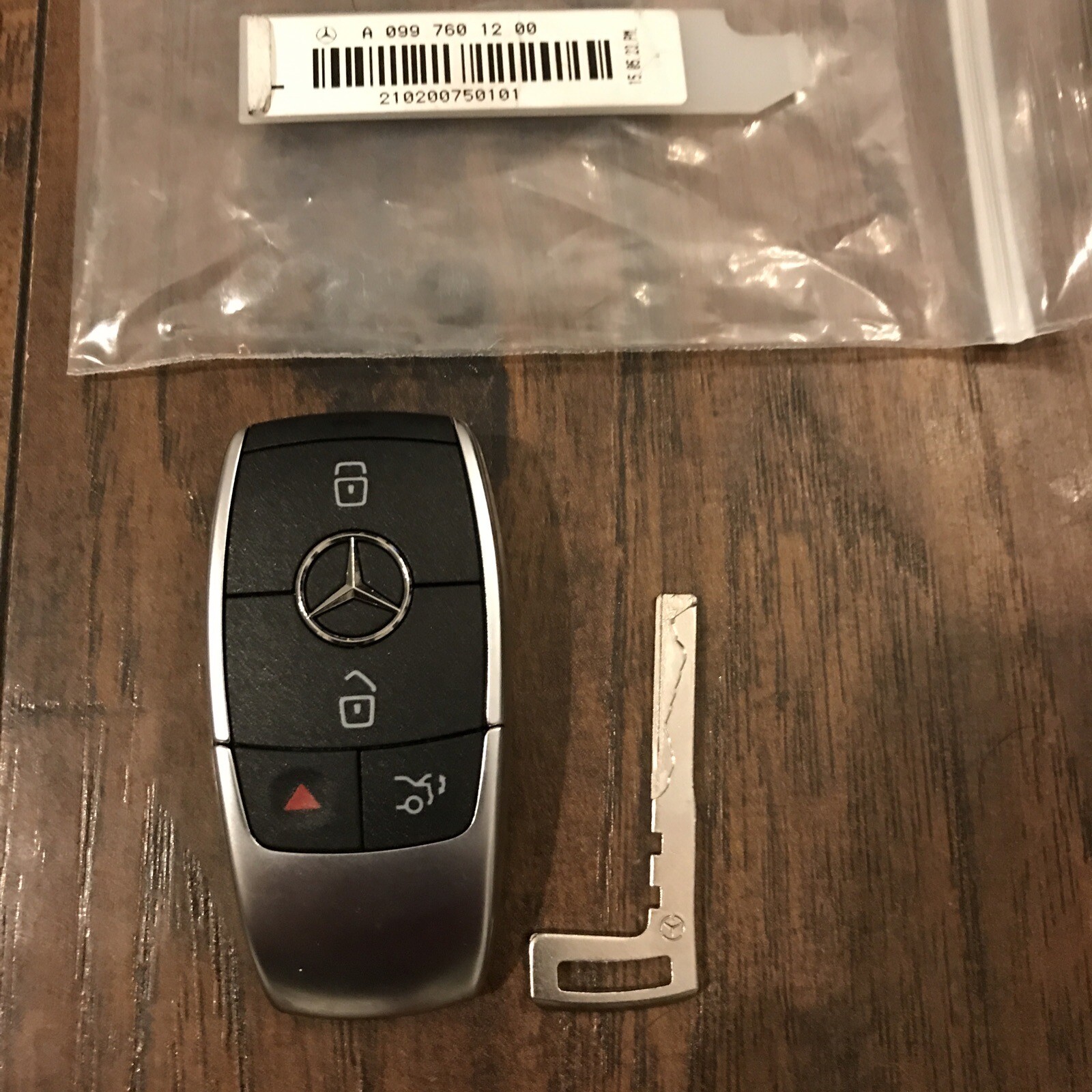 OEM 4 Button Mercedes-Benz Smart Key Remote Fob - IYZ-MS2 202-SME119 OUTSTANDING
