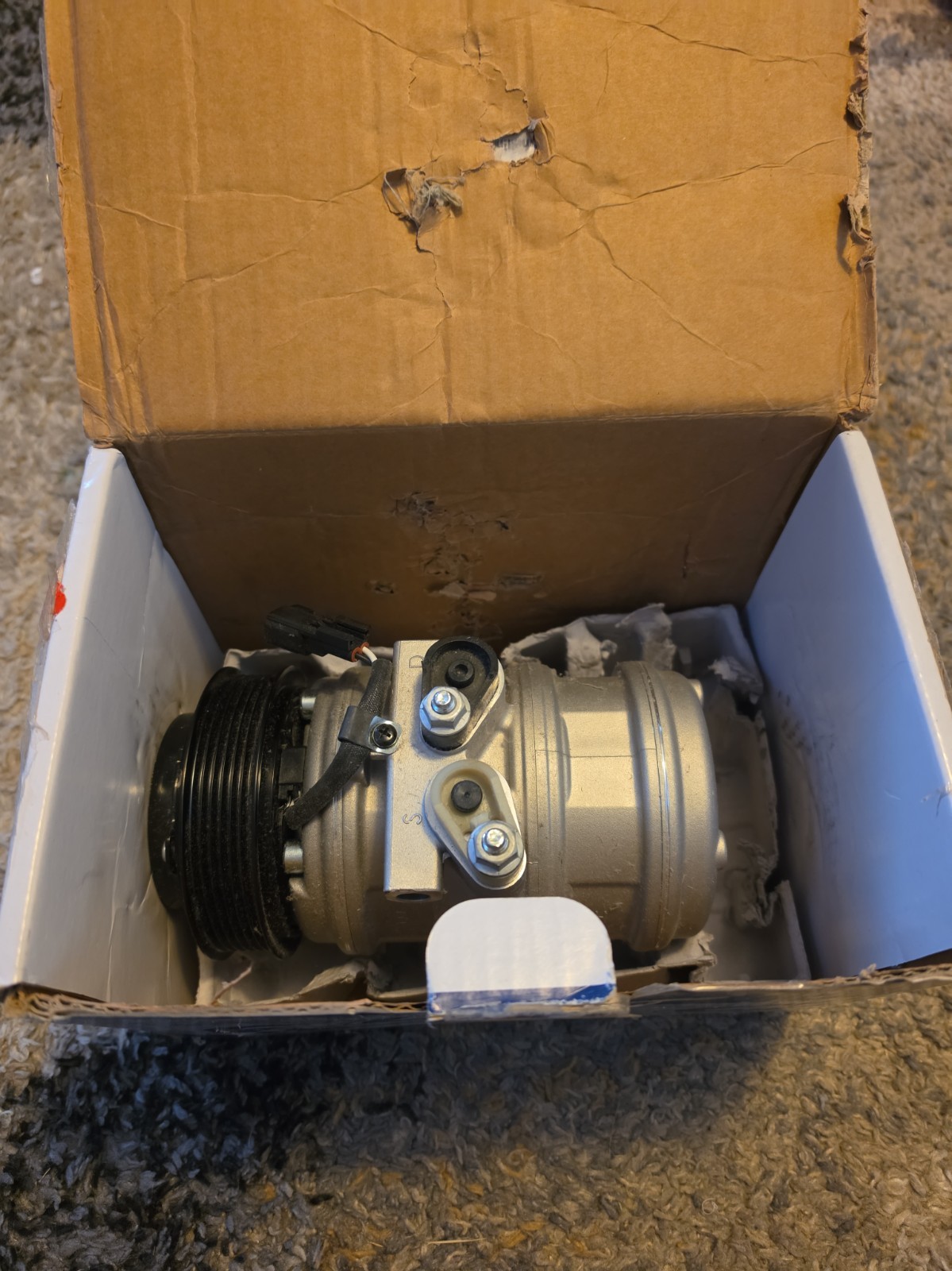 UAC-CO 4920AC COMPRESSOR - NEW COMPRESSOR 11 x 9 x 9 inches UAC-CO 4920AC COMPRESSOR - NEW COMPRESSOR 11 x 9 x 9 inches