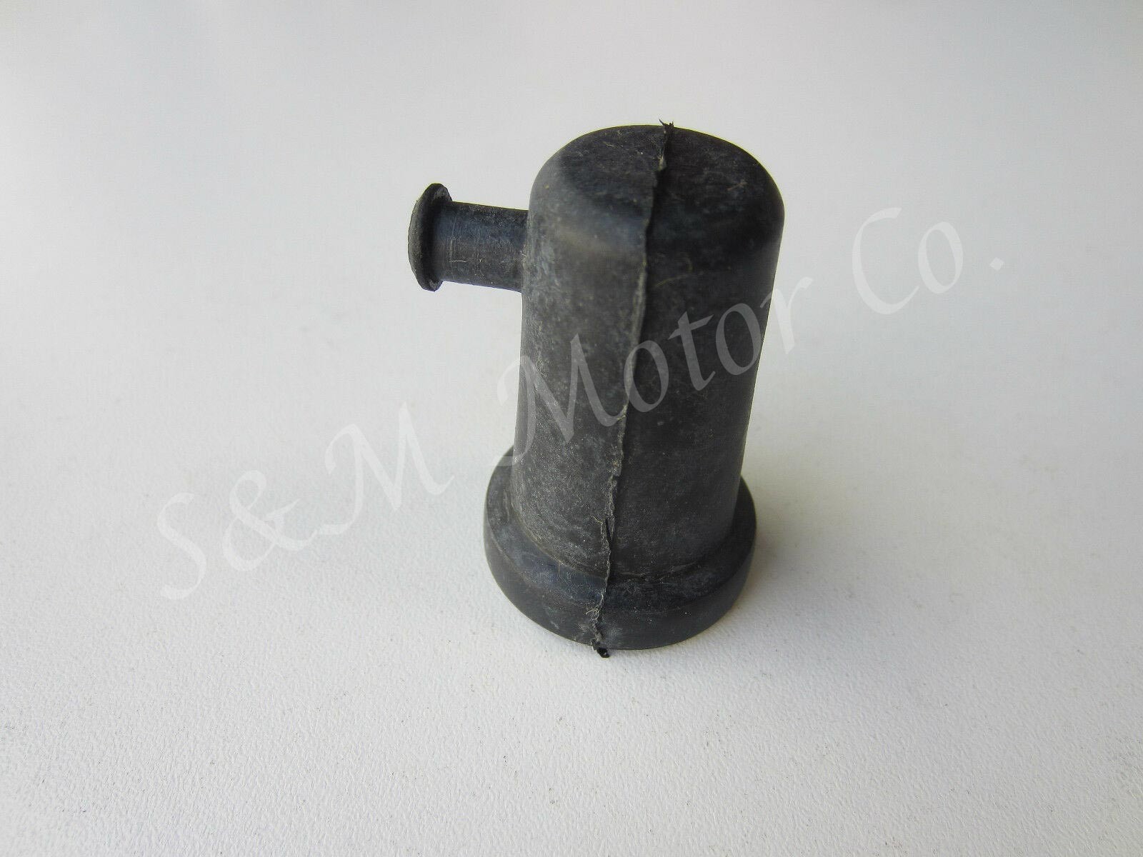 TRIUMPH OIL PRESSURE SWITCH RUBBER BOOT COVER 71-2930 T100 T120 T140 TR7 650 750 TRIUMPH OIL PRESSURE SWITCH RUBBER BOOT COVER 71-2930 T100 T120 T140 TR7 650 750