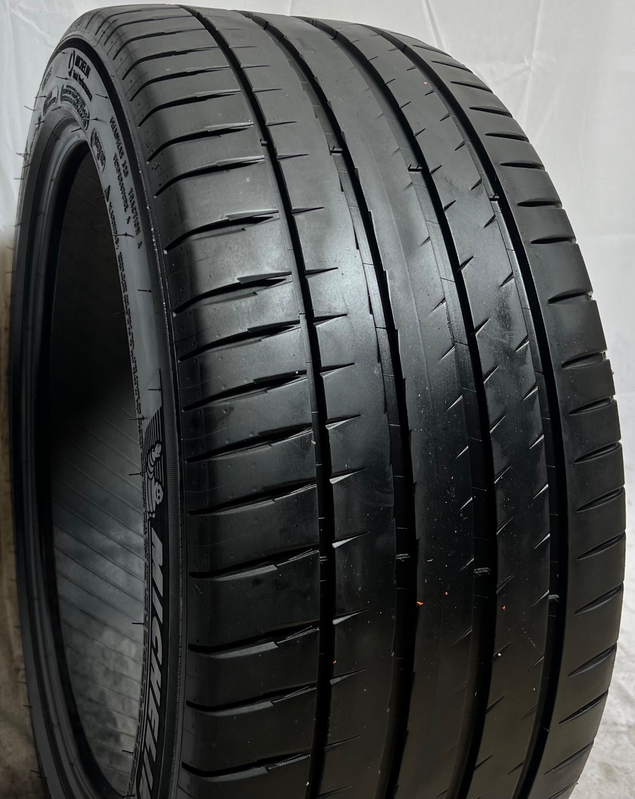 1 - TAKEOFF 285/40R20 XL (108Y) Michelin Pilot Sport 4 (NF0) Porsche - 8108
