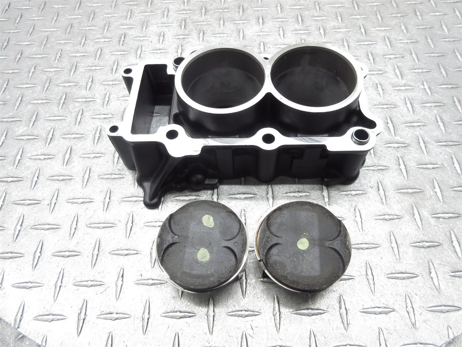 2016 15-18 Yamaha YZFR3 R3 Piston Cylinder Barrel Jug
