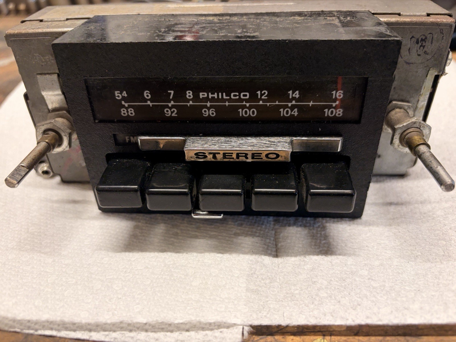 1973-1979 Ford Truck FM Radio With Aux. Newly Refurbished. Perfect. 1973-1979 Ford Truck FM Radio With Aux. Newly Refurbished. Perfect.