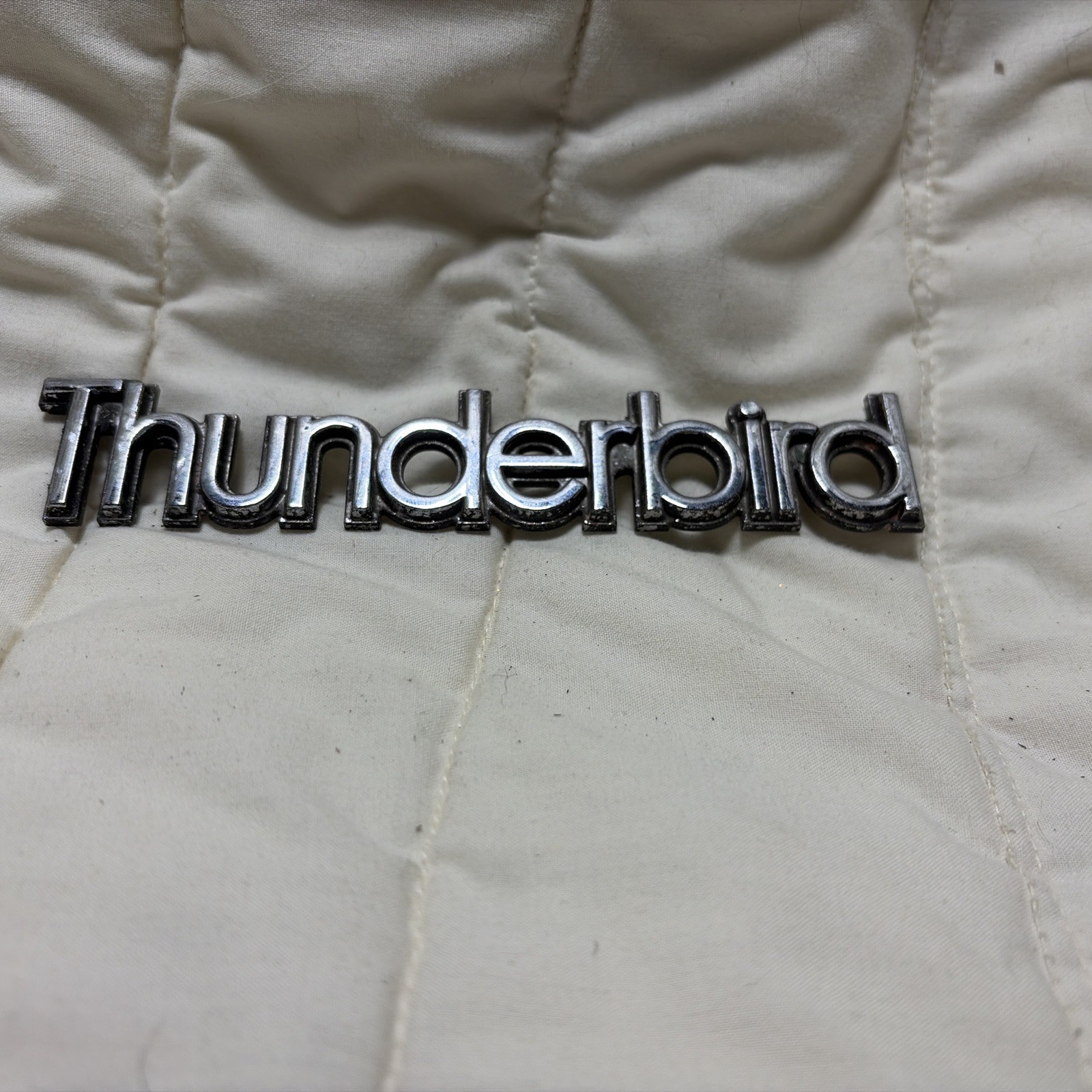 VINTAGE 1983-1987 FORD THUNDERBIRD PLASTIC EMBLEM 5 3/8\ VINTAGE 1983-1987 FORD THUNDERBIRD PLASTIC EMBLEM 5 3/8\