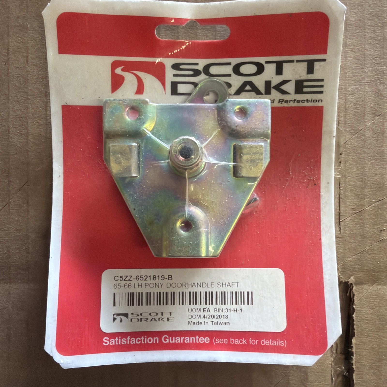 C5ZZ-6521819-B Scott Drake 65-66 Pony Door Handle Shaft Assembly (LH) C5ZZ-6521819-B Scott Drake 65-66 Pony Door Handle Shaft Assembly (LH)