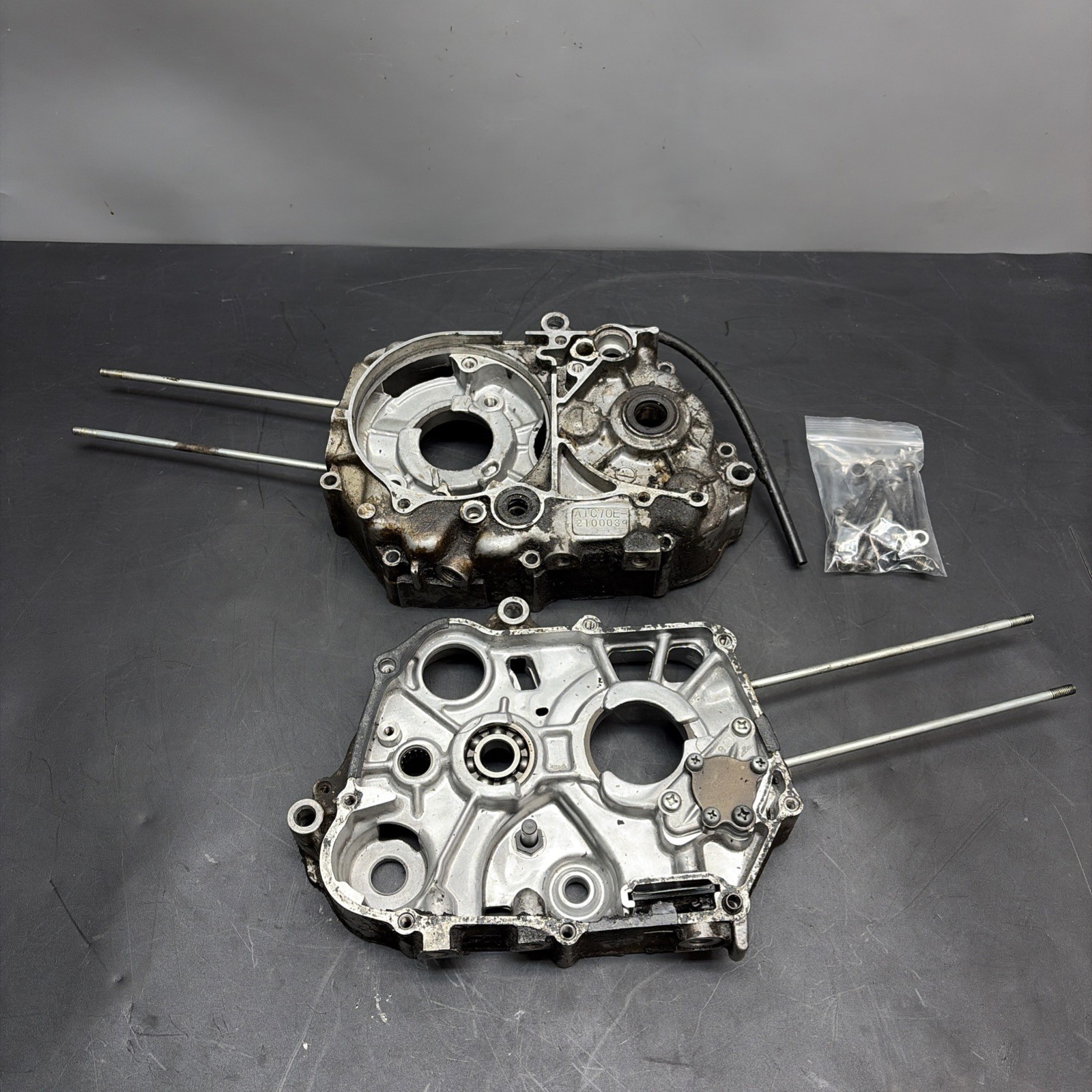1979 78 79 80 81 82 Honda Atc70 Engine Motor Crankcase Crank Cases Block Sides
