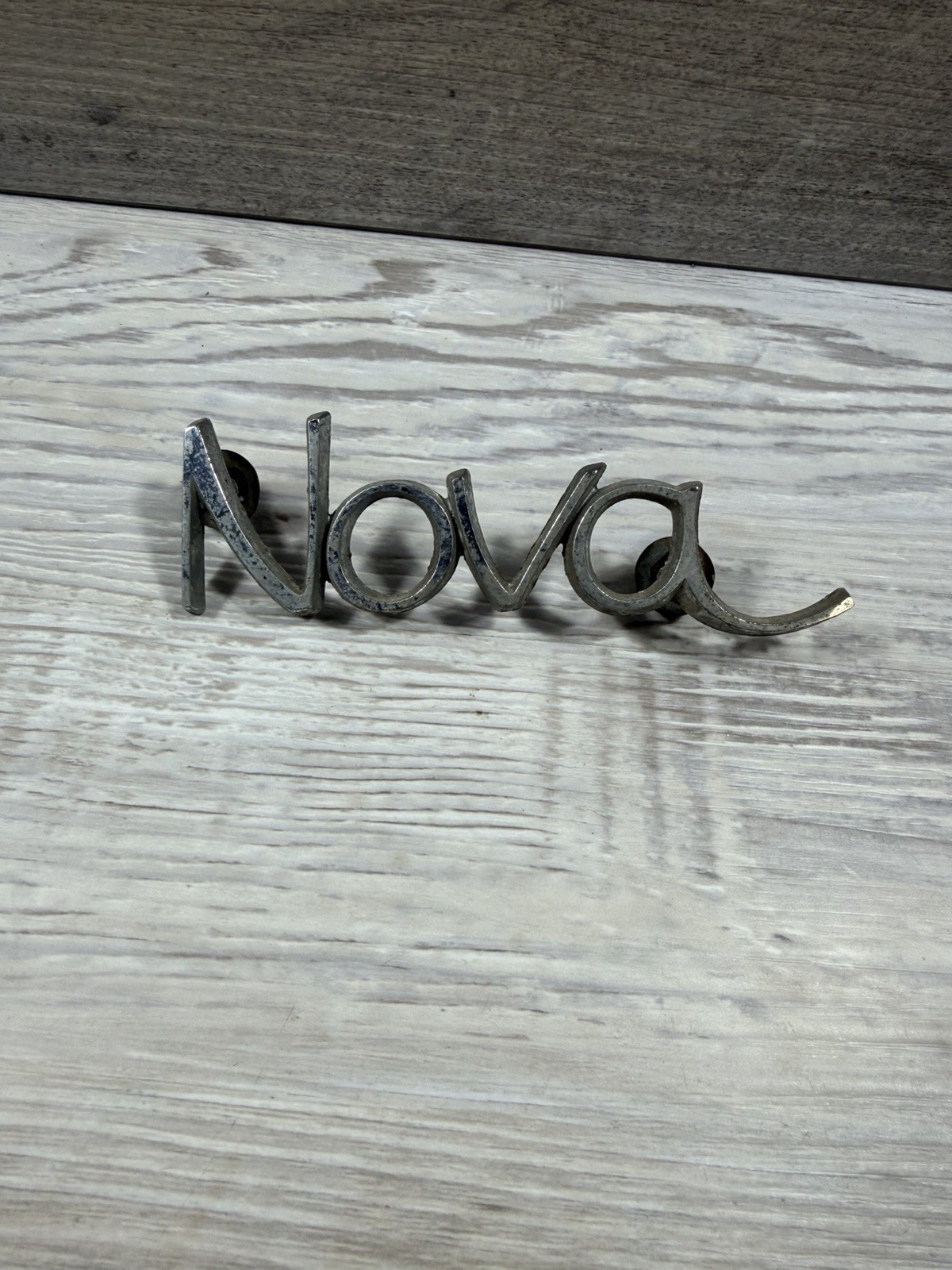 Vtg 1968 69 70 71 72 Chevrolet Nova Car Front Fender Emblem Script 3943200 Vtg 1968 69 70 71 72 Chevrolet Nova Car Front Fender Emblem Script 3943200