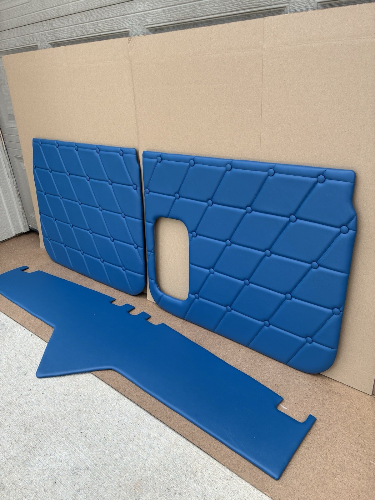 Freightliner Classic/Fld Door Panels + Overhead Panel (1993-2010) Freightliner Classic/Fld Door Panels + Overhead Panel (1993-2010)