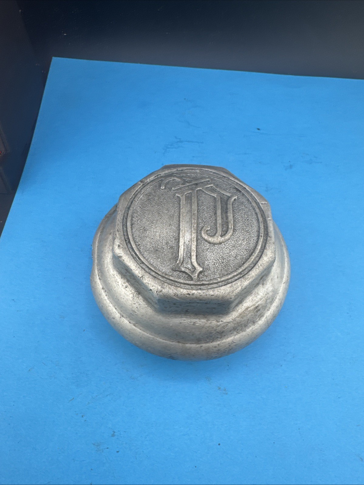 1920s Plymouth Grease or Hub Cap 📦2 1920s Plymouth Grease or Hub Cap 📦2