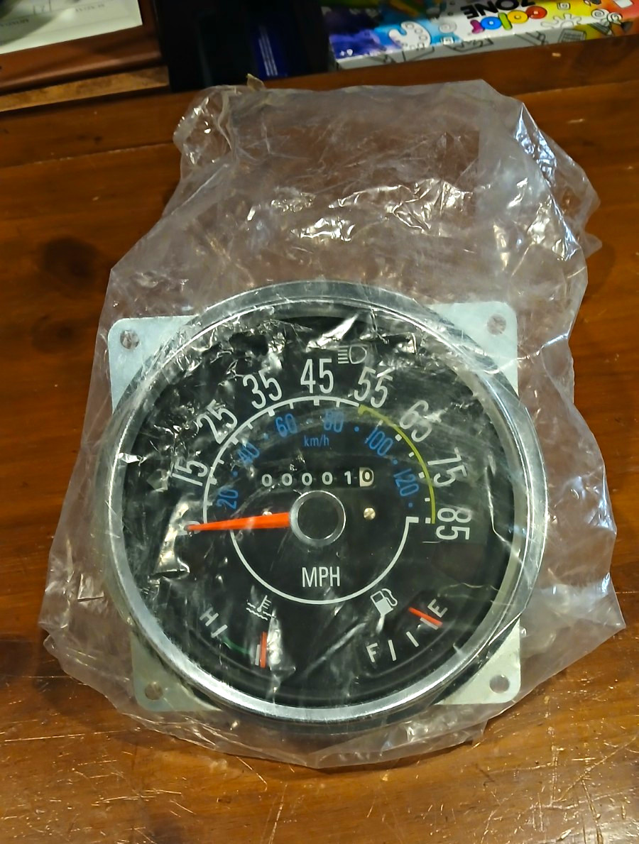 This Is a vintage Jeep speedometer This Is a vintage Jeep speedometer