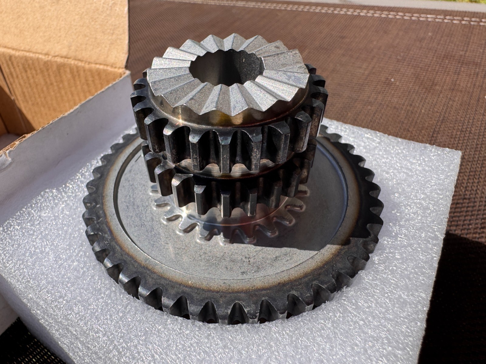 NEW 2009-2016 AUDI VW CRANKSHAFT TIMING GEAR SPROCKET NEW 2009-2016 AUDI VW CRANKSHAFT TIMING GEAR SPROCKET