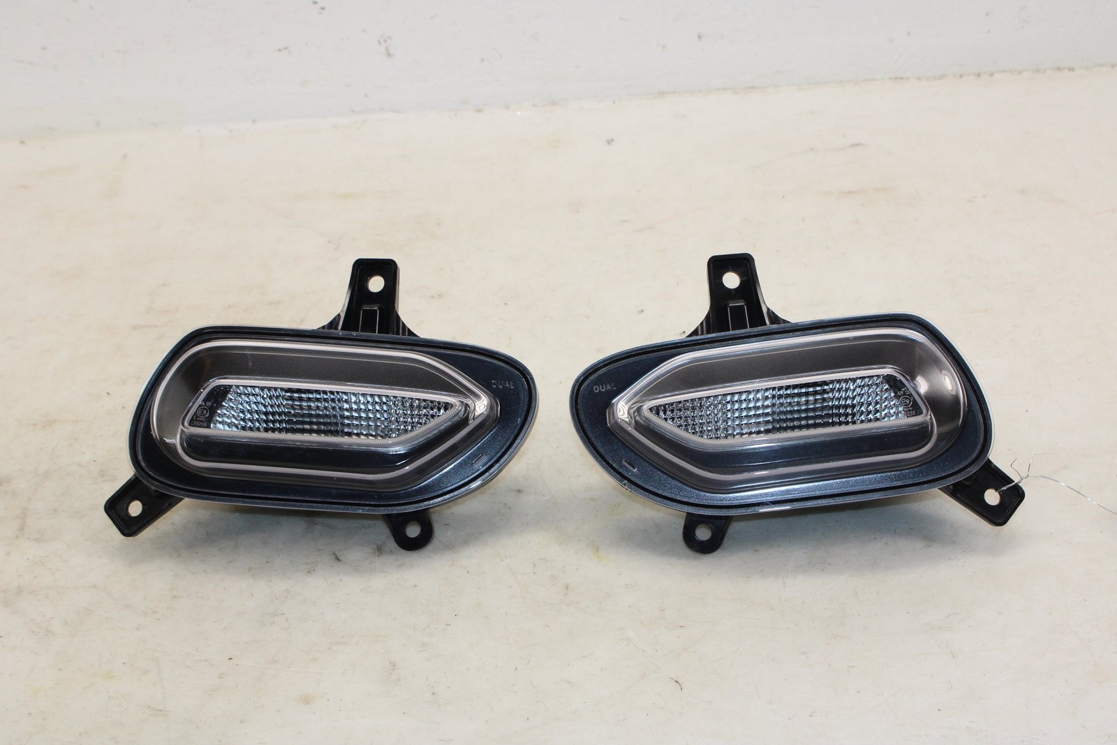 2022-2026 Genesis G70 Backup Lamp Set OEM SU14