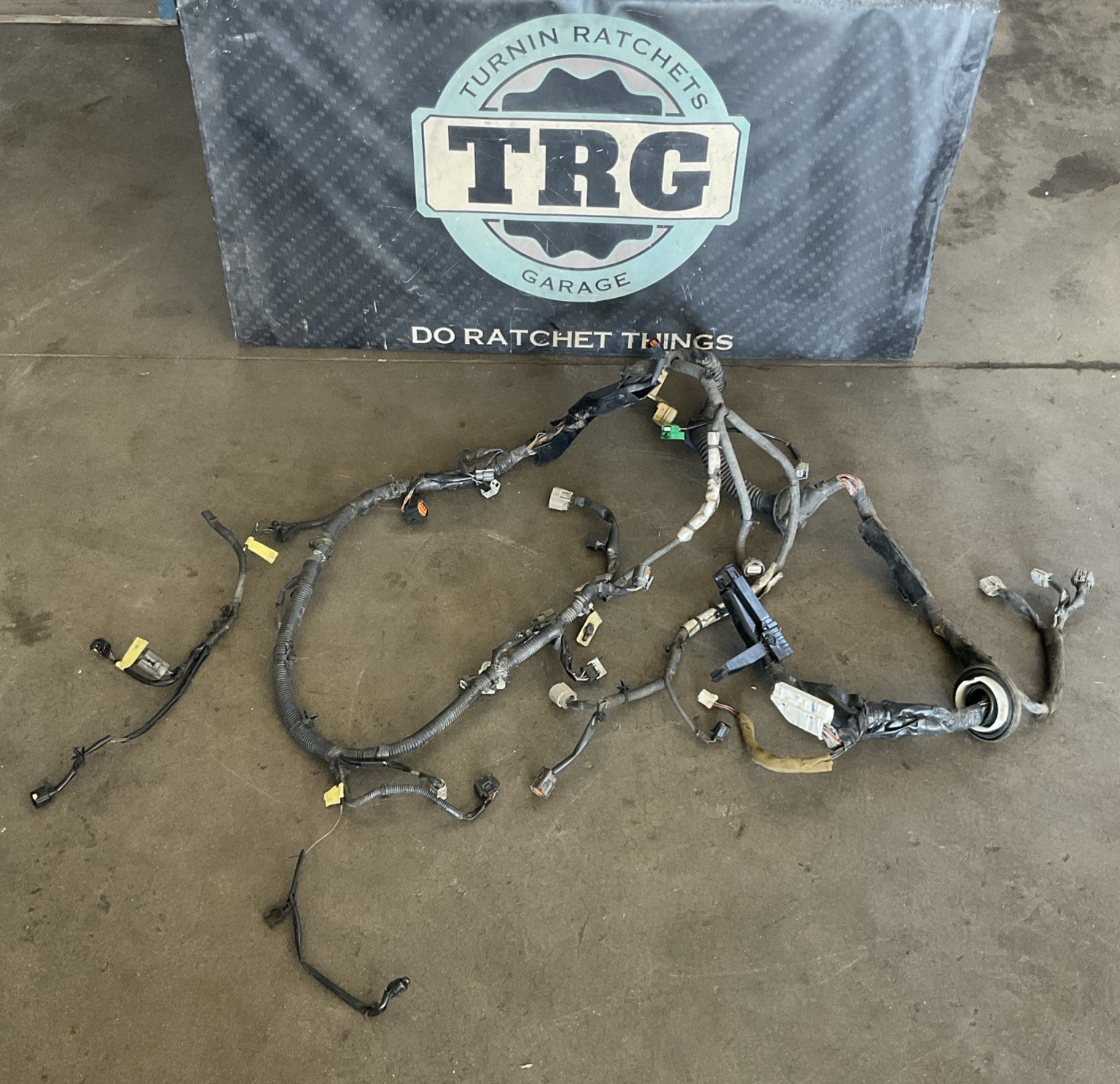 03-06 Nissan 350z 3.5L V6 VQ35DE 5AT RWD Engine Wiring Wire Harness 24011-CD810