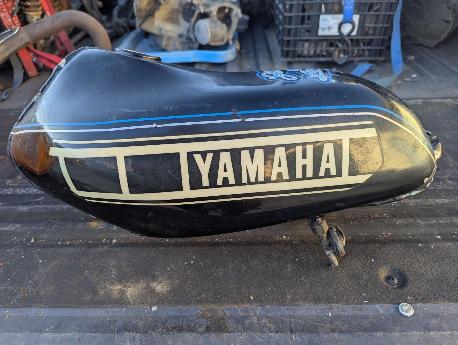 ⛽️ OEM Aluminum Fuel Tank - 1976 Yamaha YZ250 YZ250C YZ400 YZ400C ⛽️ ⛽️ OEM Aluminum Fuel Tank - 1976 Yamaha YZ250 YZ250C YZ400 YZ400C ⛽️