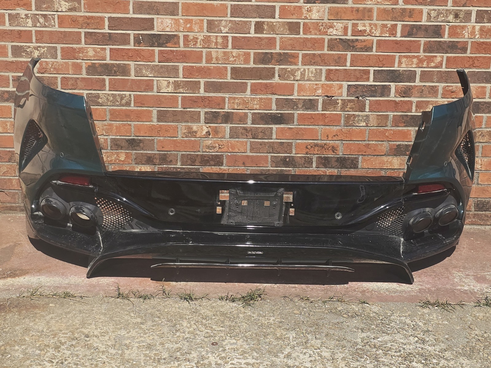 2021 - 2024 ASTON MARTIN DBX 707 REAR BUMPER ASSEMBLY MY8317C870 2021 - 2024 ASTON MARTIN DBX 707 REAR BUMPER ASSEMBLY MY8317C870