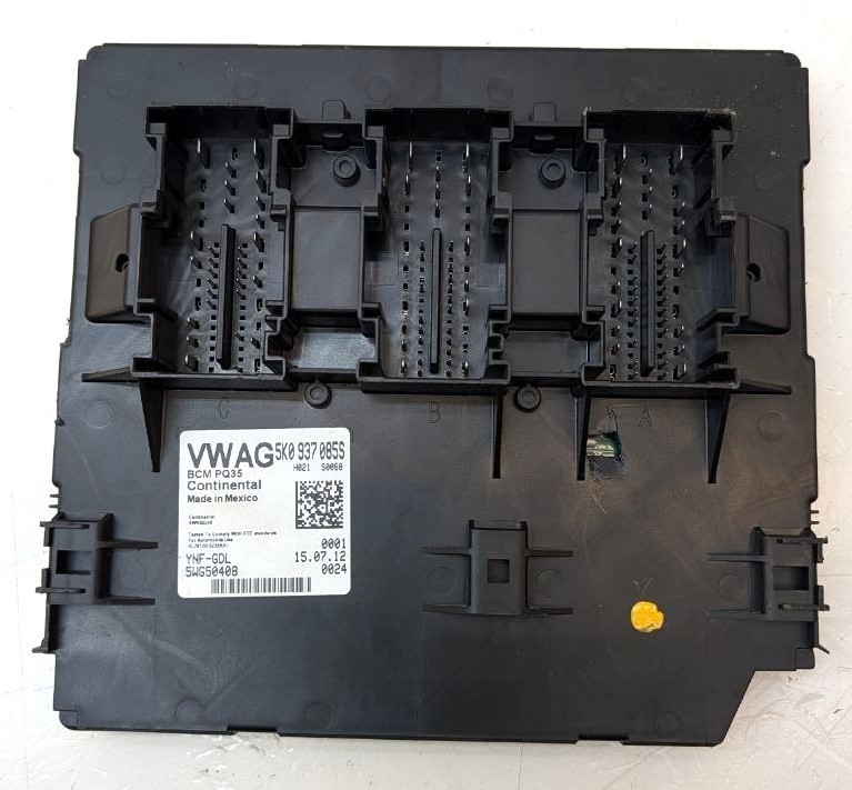 VW Passat 2013-2015 BCM Body Control Module 5K0937085S OEM defective