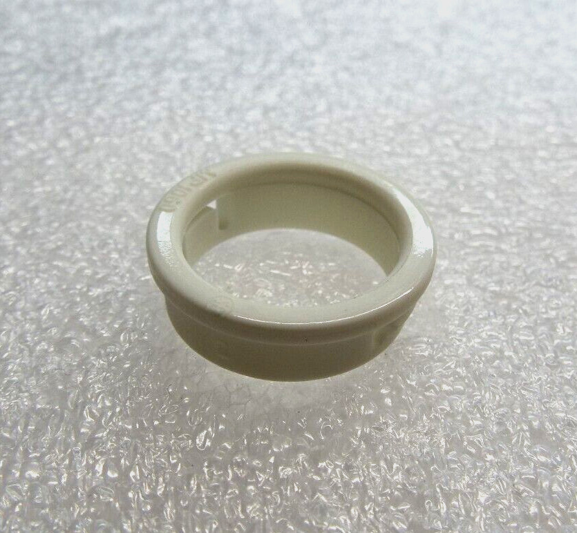 QTY10 ESSENTRA 3/4 X 5/8 WHITE 22MP01060W SNAP BUSHING GROMMET NYLON HEYCO STYLE