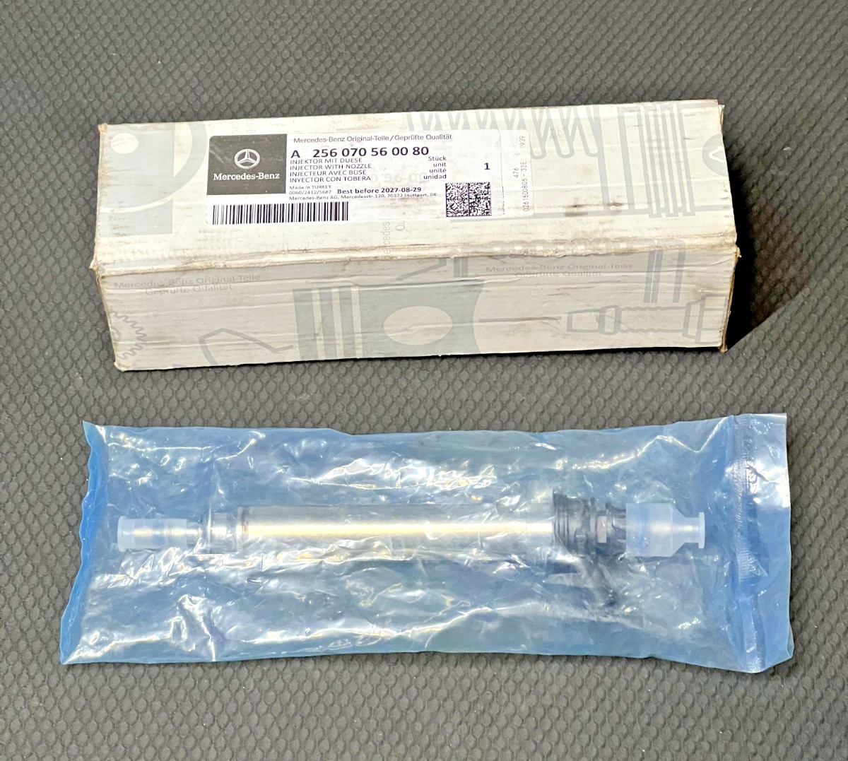 Genuine Mercedes-Benz Fuel Injector with Nozzle A 256 070 56 00 80 OEM New Genuine Mercedes-Benz Fuel Injector with Nozzle A 256 070 56 00 80 OEM New