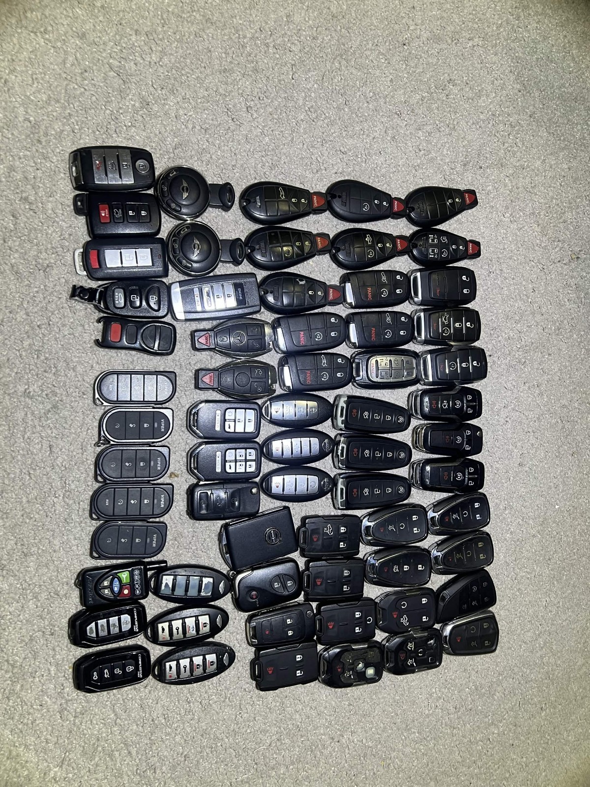 LOT OF 64 USED KEY FOBS - GM | CHRYSLER | FORD | HONDA | MAZDA | NISSAN | MINI LOT OF 64 USED KEY FOBS - GM | CHRYSLER | FORD | HONDA | MAZDA | NISSAN | MINI