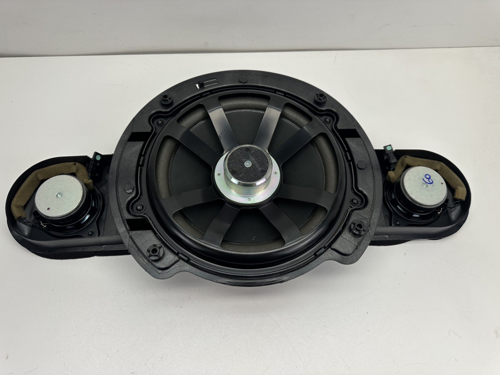 06-11 Mercedes E350 CLS550 Rear Subwoofer Speaker A2198200602 OEM 06-11 Mercedes E350 CLS550 Rear Subwoofer Speaker A2198200602 OEM