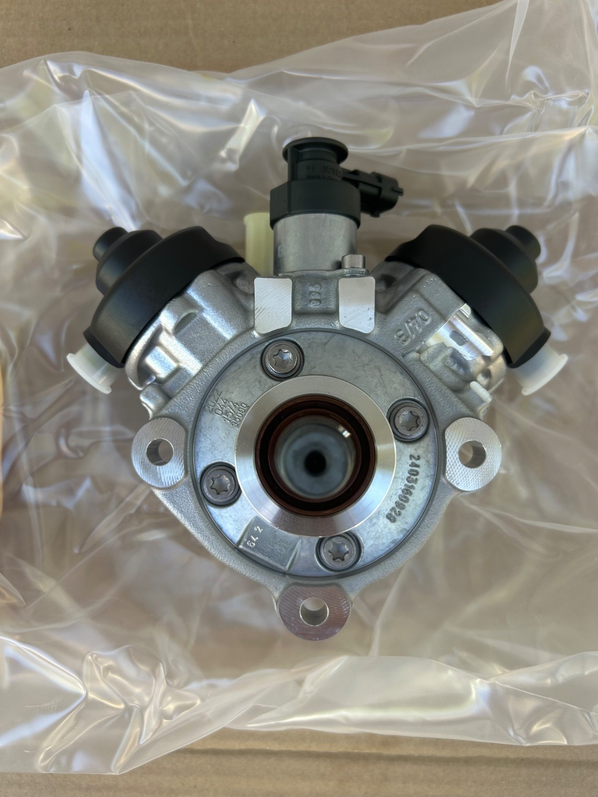 Genuine 14 - 19 Dodge Ram Eco Diesel / Jeep 3.0 Eco OEM NEW Bosch Injection Pump Genuine 14 - 19 Dodge Ram Eco Diesel / Jeep 3.0 Eco OEM NEW Bosch Injection Pump