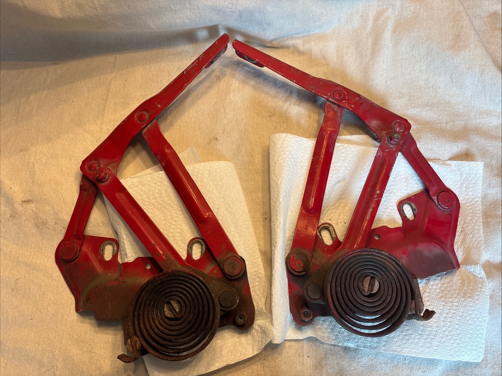 1994-2001 Dodge Ram 1500 2500 Hood Springs Hinges Pair Set OEM Red 1994-2001 Dodge Ram 1500 2500 Hood Springs Hinges Pair Set OEM Red