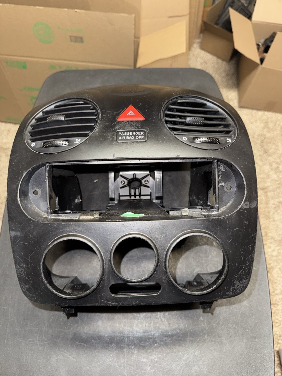 2004-2010 VW Volkswagen Beetle Center Dash Radio Climate Vent Trim Bezel Panel 2004-2010 VW Volkswagen Beetle Center Dash Radio Climate Vent Trim Bezel Panel
