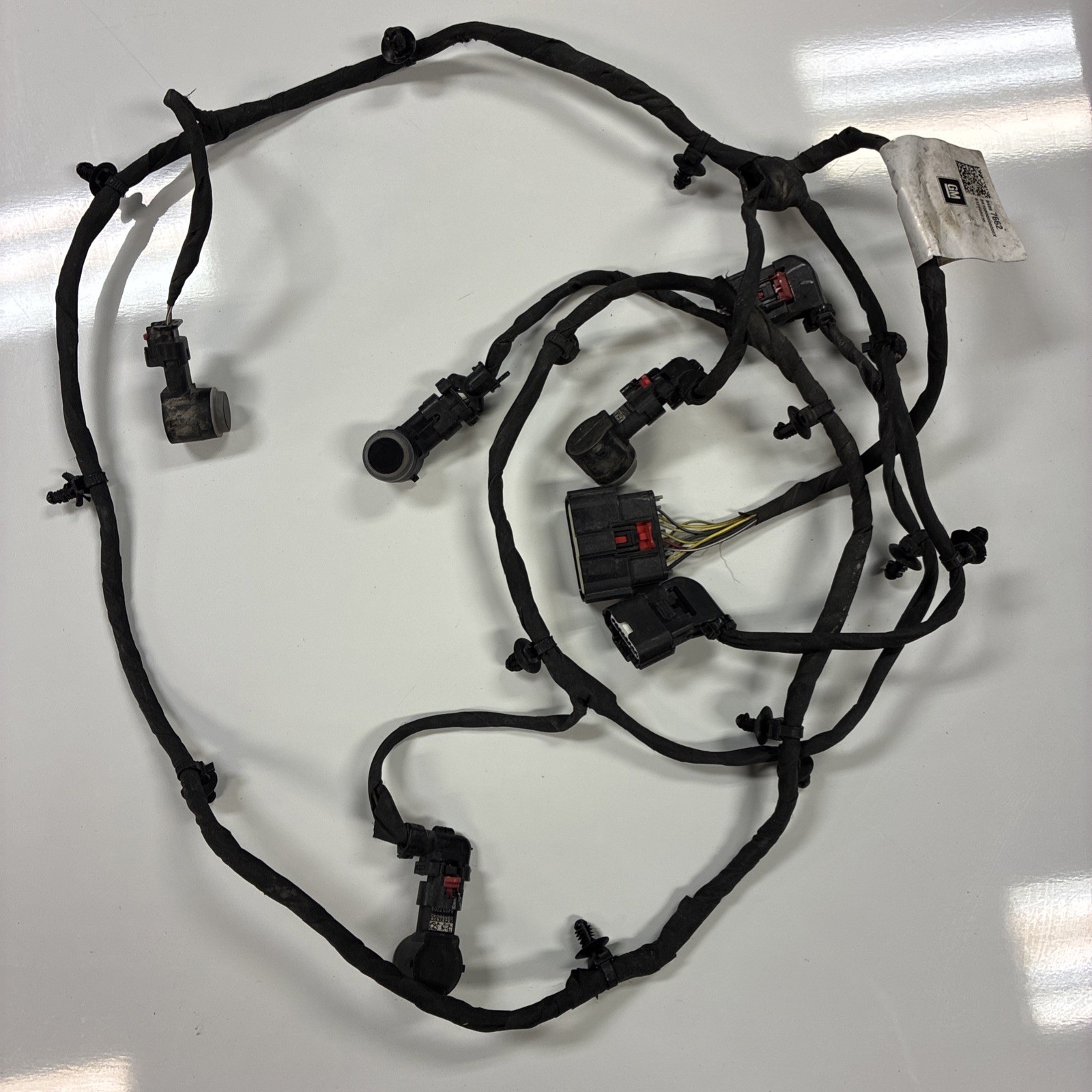 2022-2024 Chevy Equinox Rear Object Alarm Sensor Harness With Sensors 84887662 2022-2024 Chevy Equinox Rear Object Alarm Sensor Harness With Sensors 84887662