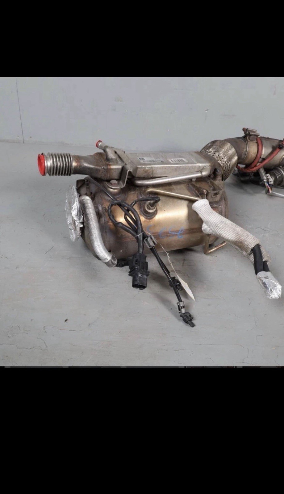 2009-2013 BMW X5 3.0 M57 Diesel Exhaust Particulate Filter OEM Used 2009-2013 BMW X5 3.0 M57 Diesel Exhaust Particulate Filter OEM Used