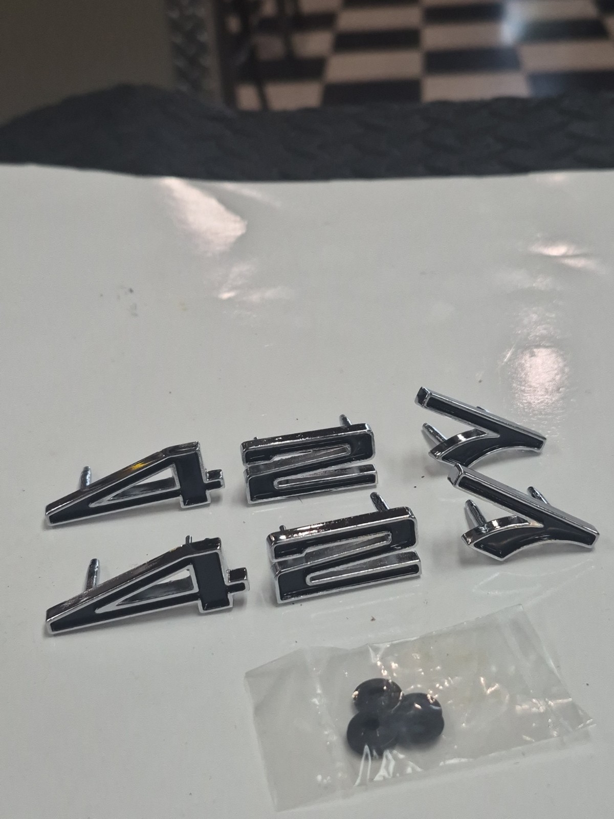 1967-1969 Corvette 427 Hood  Emblem Set 6 Individual Numbers PLUS PUSH NUTS