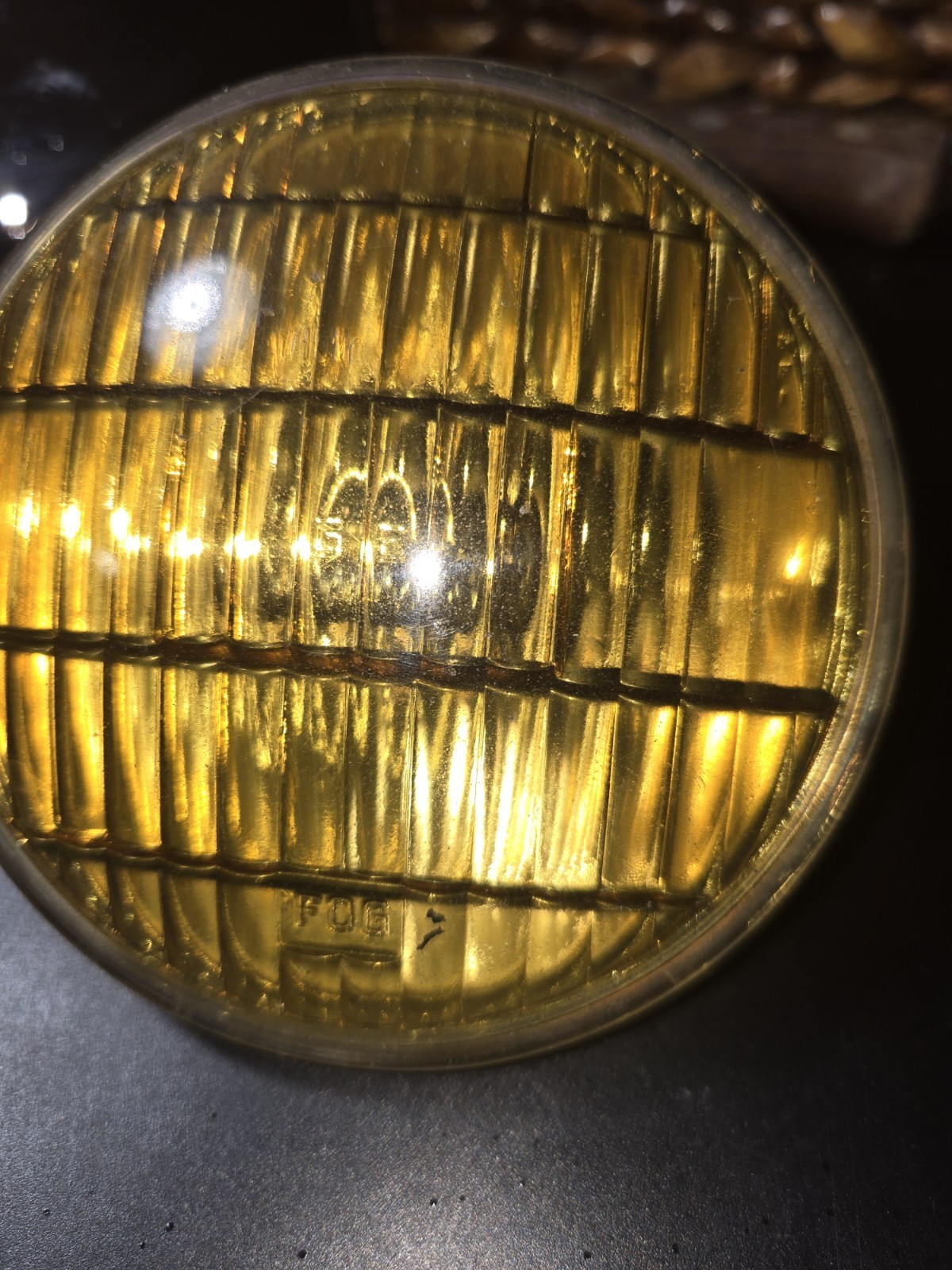 Vintage GE Amber Sealed Beam Fog Light Bulb 4-1/2