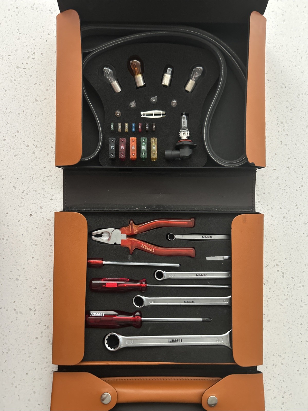 FERRARI 360 550 575M TOOLKIT TOOL KIT FUSE MODENA SPIDER F1 TOW FERRARI 360 550 575M TOOLKIT TOOL KIT FUSE MODENA SPIDER F1 TOW