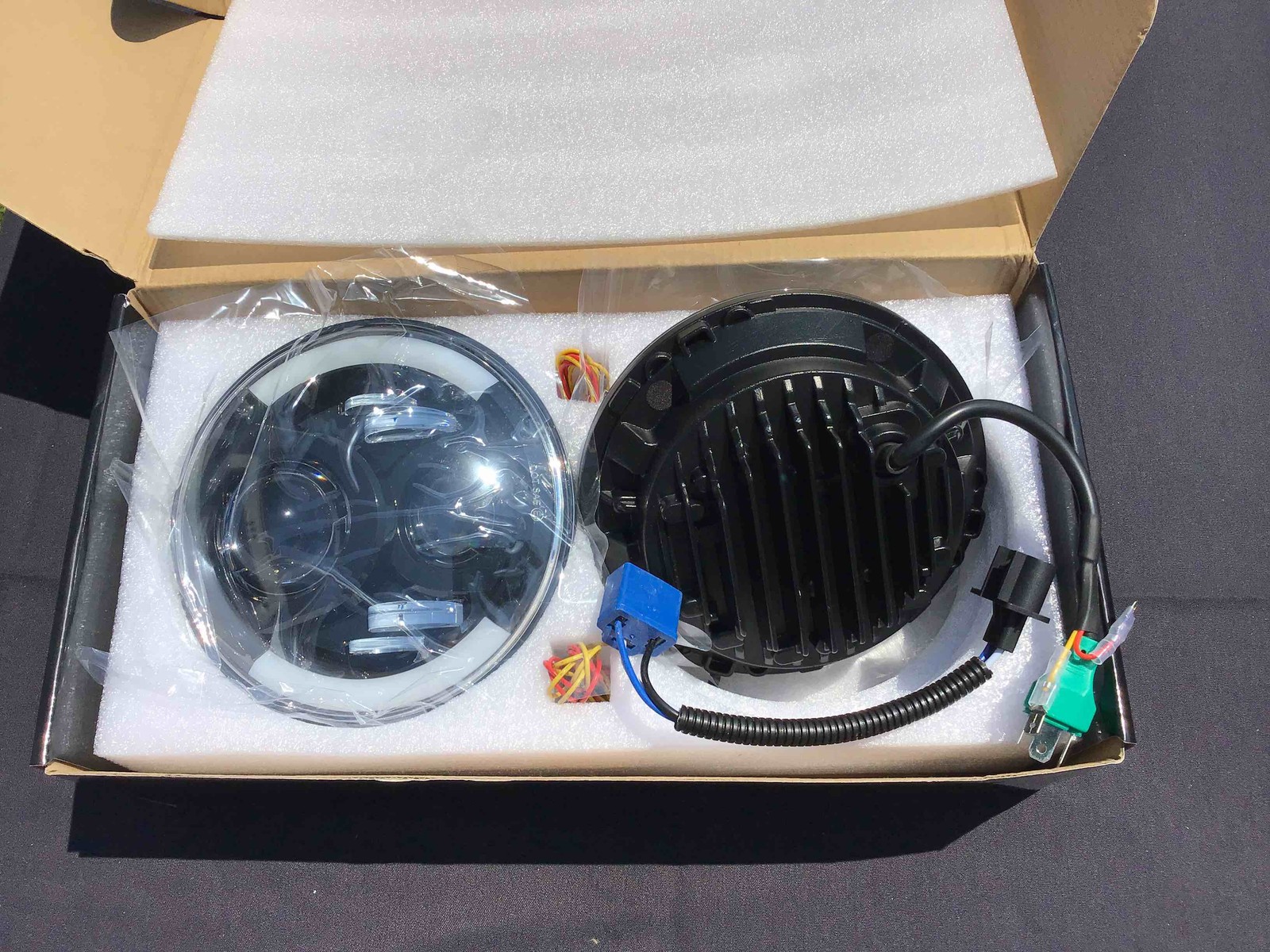 7 Inch LED Headlights Pair Angel Eye White Amber Halo Jeep CJ TJ JK 4Mudders