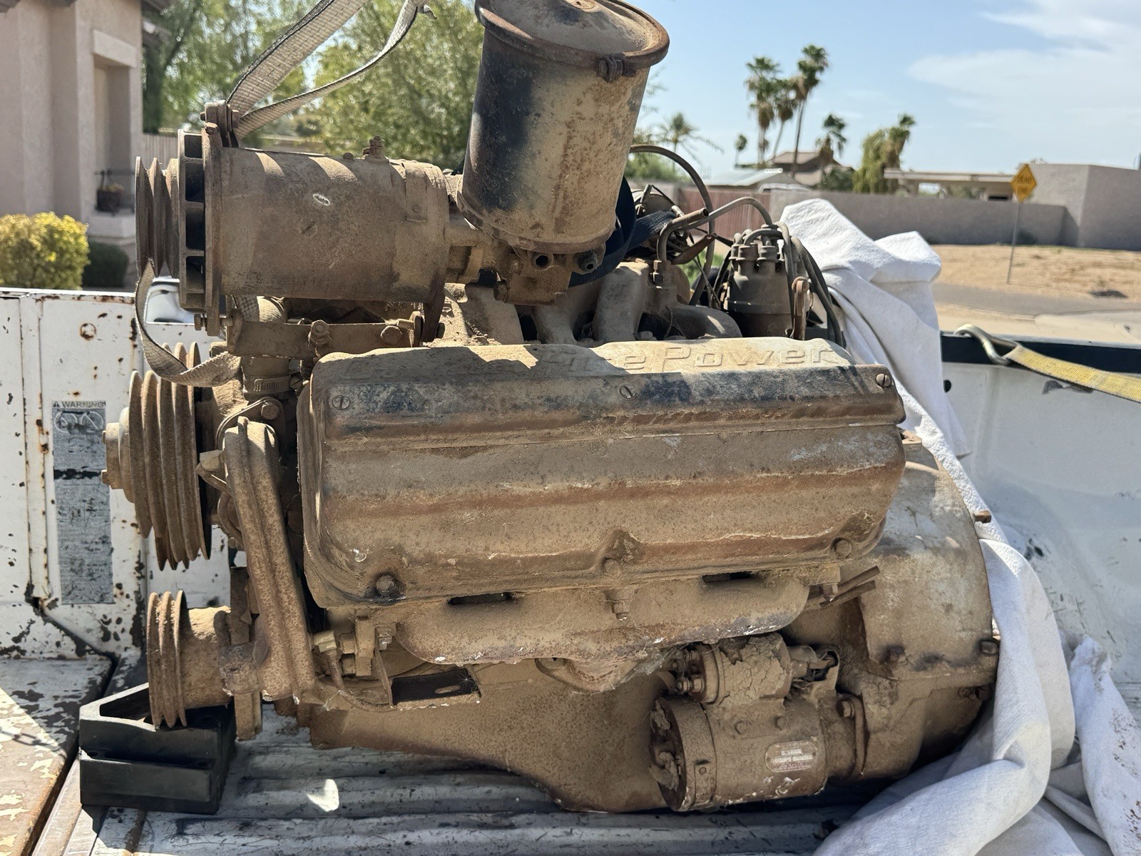 1953 chrysler 331 Hemi Motor , crank turns over ,Complete. Located-Glendale Az 