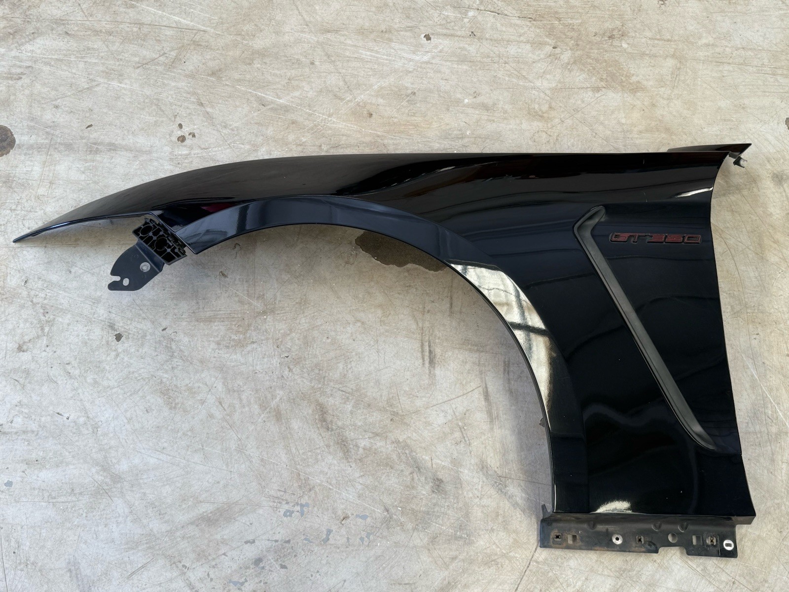Nice 2015-2020 Ford Shelby GT350 Left LH Driver Side Fender Black Genuine OEM Nice 2015-2020 Ford Shelby GT350 Left LH Driver Side Fender Black Genuine OEM