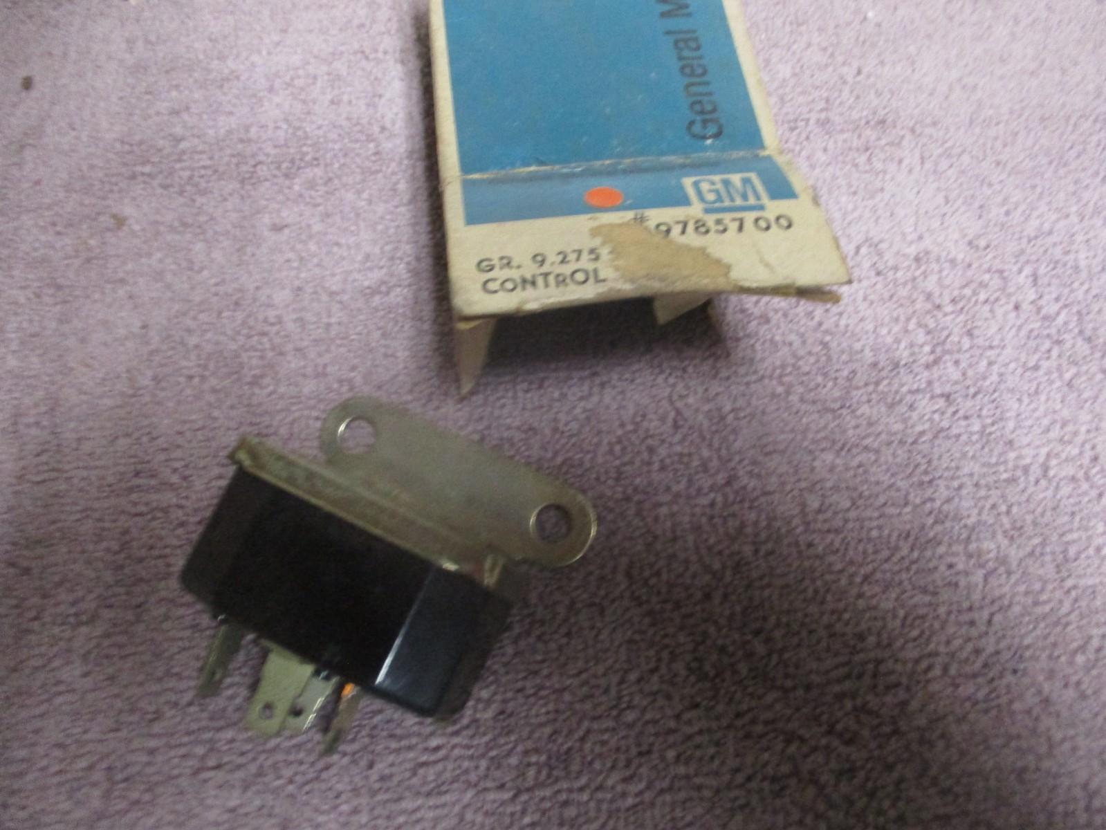 NOS new 1966 Pontiac Bonneville A/C Relay (1) 9785700 Time Delay Vintage Parts