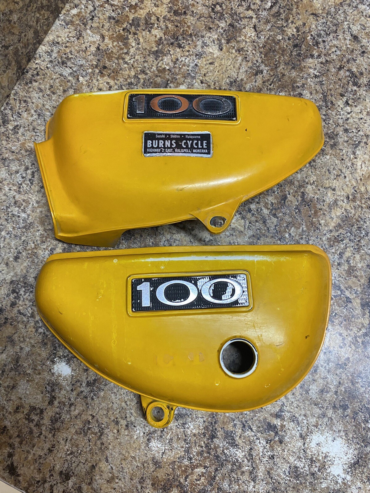 1973 Suzuki Honcho TS100/TC100 Blazer K Set Body Panel Cover Set Left & Right 1973 Suzuki Honcho TS100/TC100 Blazer K Set Body Panel Cover Set Left & Right