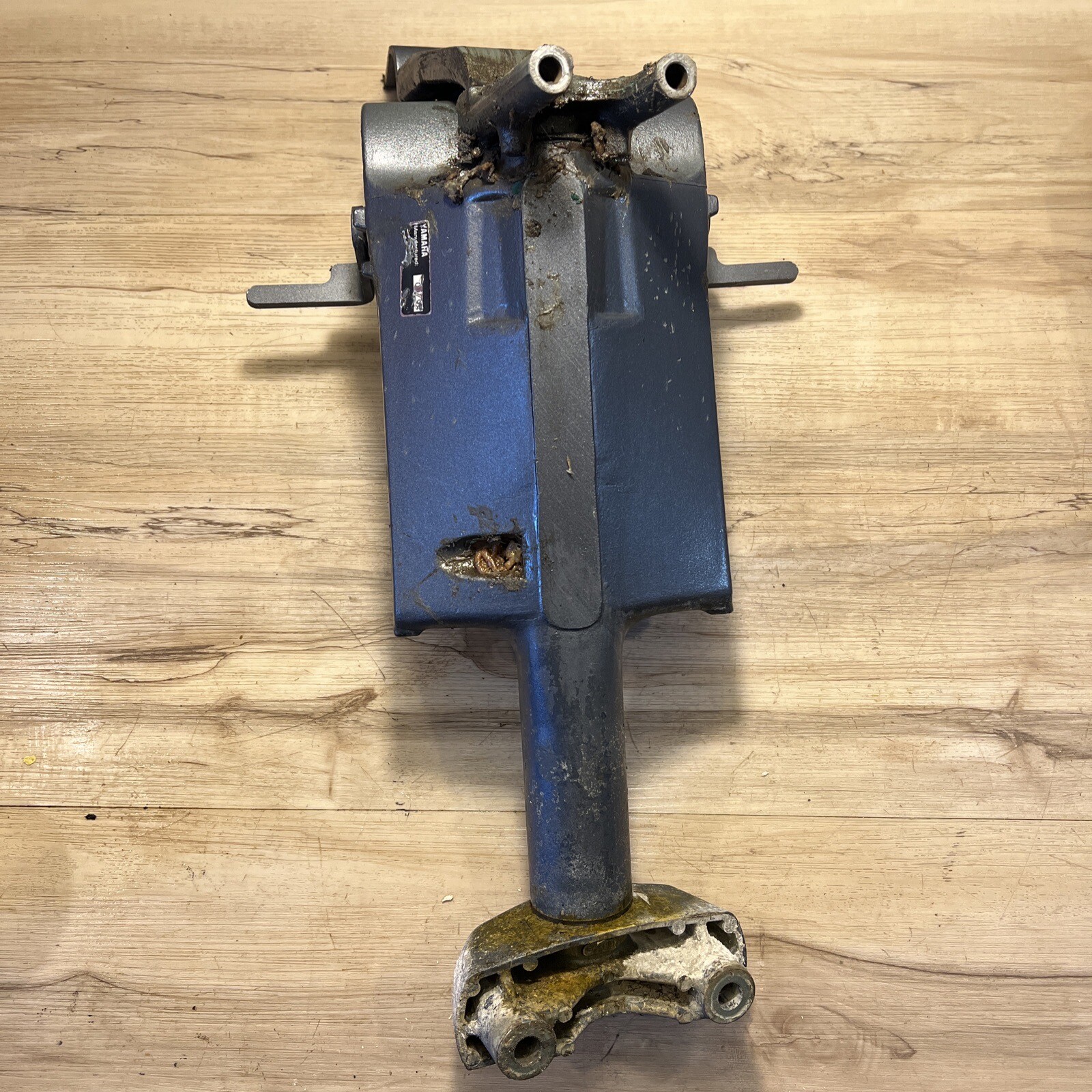 1995-1999 Yamaha 40-50 hp 4 stroke swivel bracket 63D-43311-10-4D