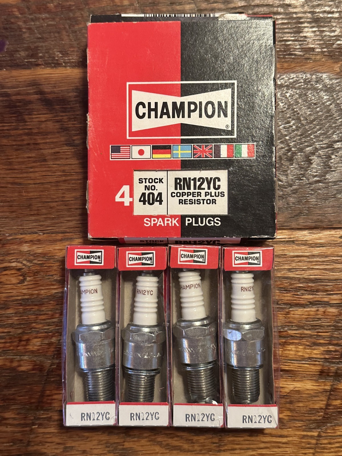 Champion Spark Plug RN12YC Copper Plus Resistor Stock 404 (box of 4)NOS