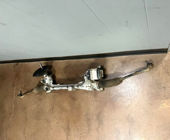 2012 Ford Focus Power Steering Gear Rack & Pinion gasoline 15/16/ 17\ 2012 Ford Focus Power Steering Gear Rack & Pinion gasoline 15/16/ 17\