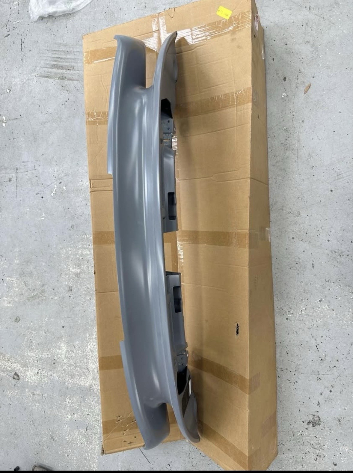 2021-2025 Porsche 911 Carrera Aero Kit Spoiler Wing OEM BRAND NEW 992-827-940 2021-2025 Porsche 911 Carrera Aero Kit Spoiler Wing OEM BRAND NEW 992-827-940