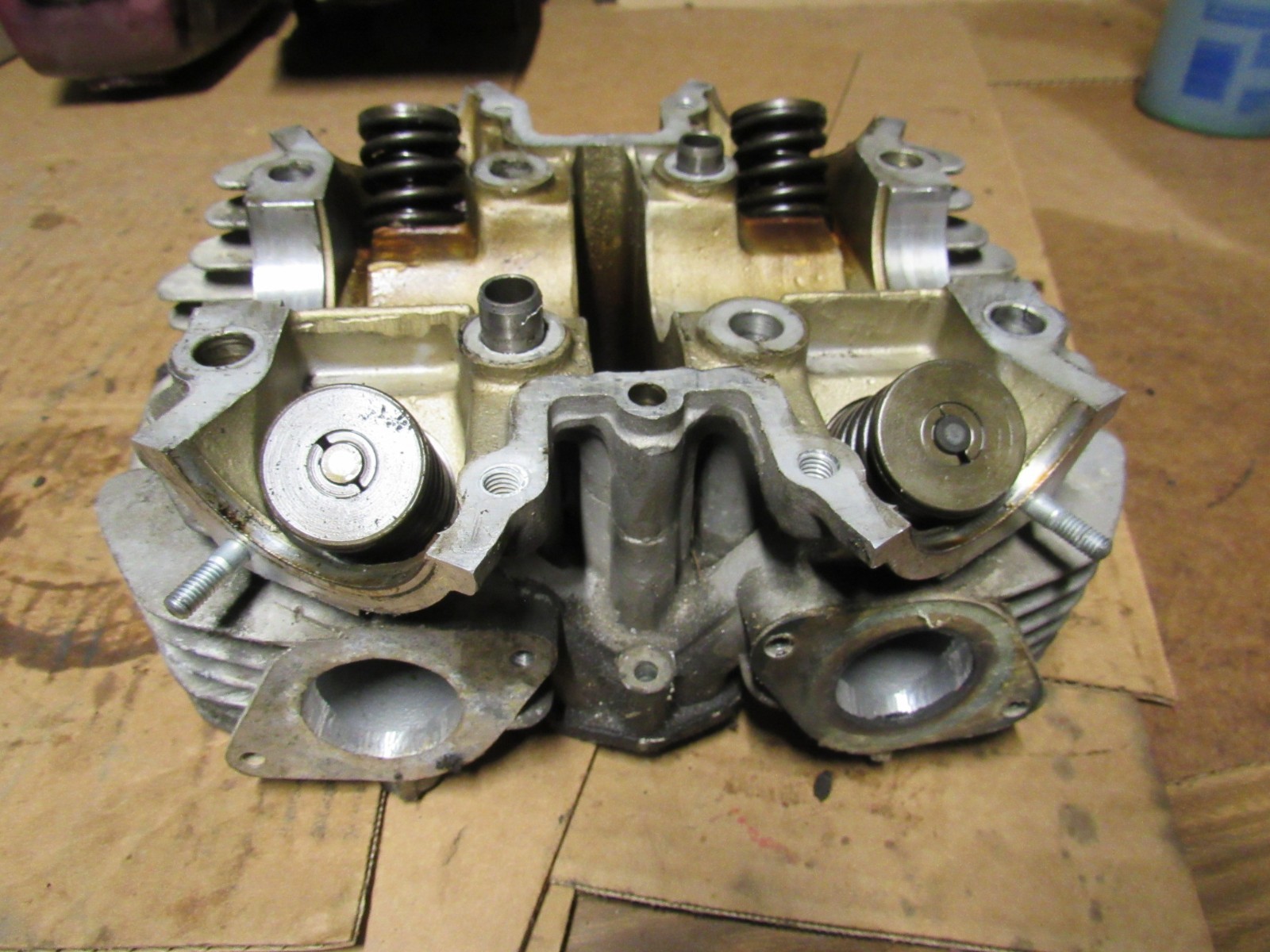 1978 Yamaha  XS650 SE XS 650 Special Engine Cylinder Head Valves