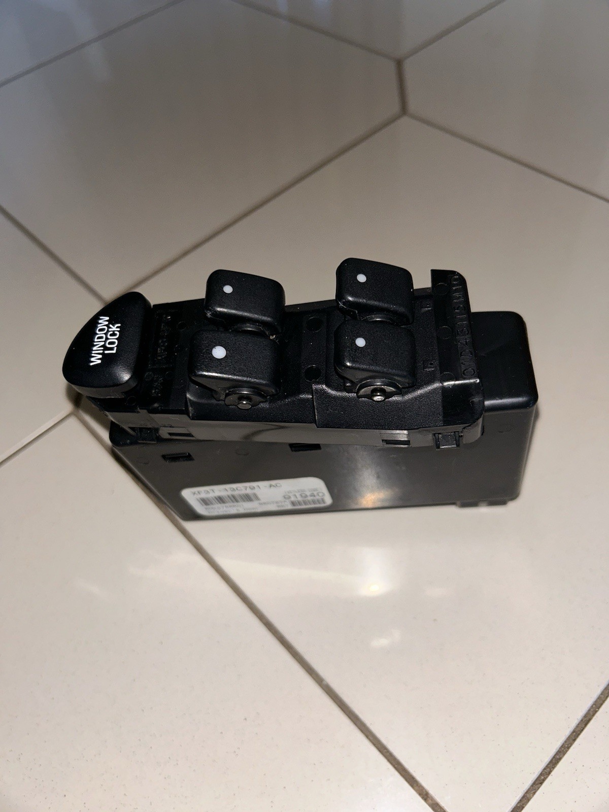 98 99 00 01 02 Lincoln Continental Master Power Window Switch with Warranty OEM