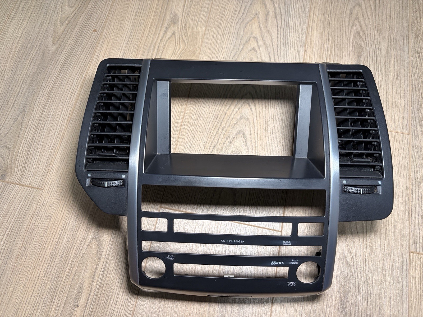 07-08 Nissan Maxima Center Dash Radio  Bezel Trim Black Oem