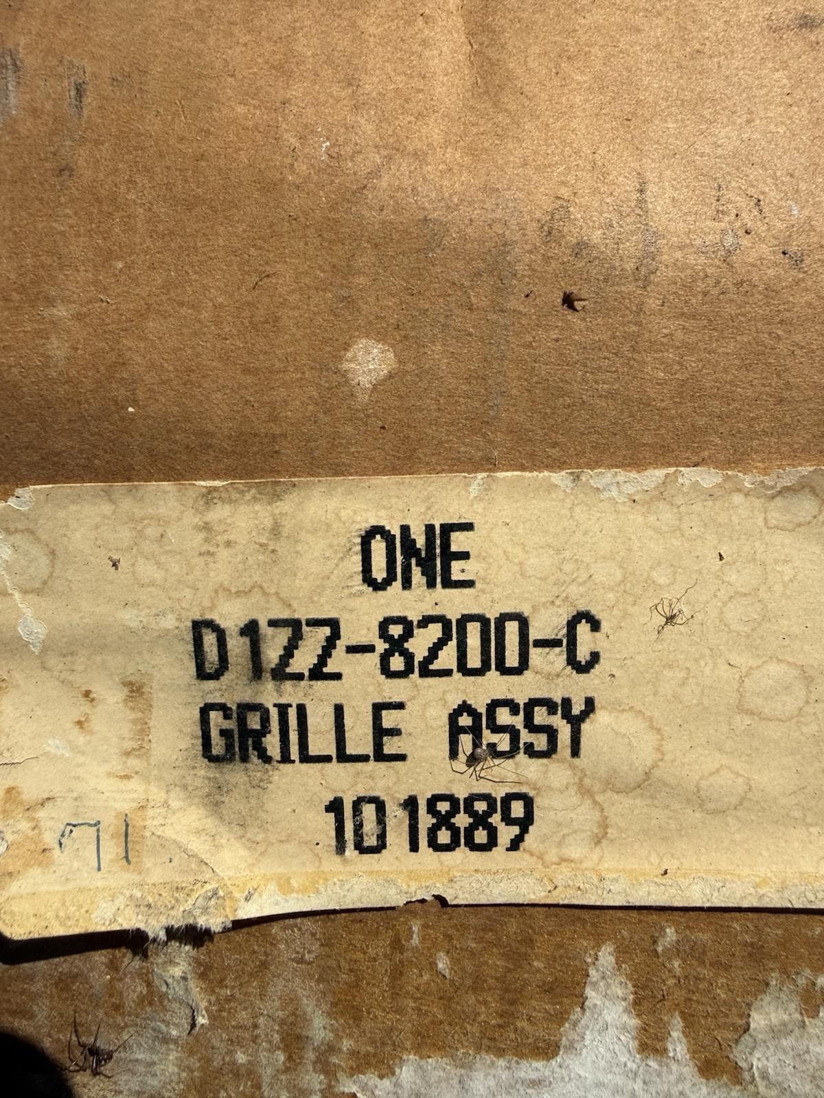 NOS 1971-72 Mustang Mach 1 Grille