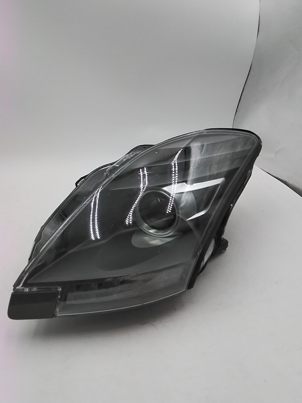 2011-2015 Mercedes-Benz SLS Hid Headlight 2011-2015 Mercedes-Benz SLS Hid Headlight